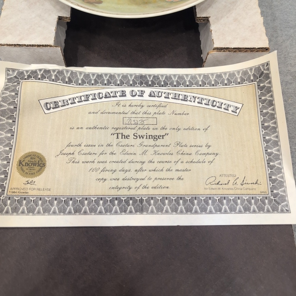 Knowles 1983 Joseph Csatari The Swinger Grandparent Plate Limited Edition - Picture 3 of 9